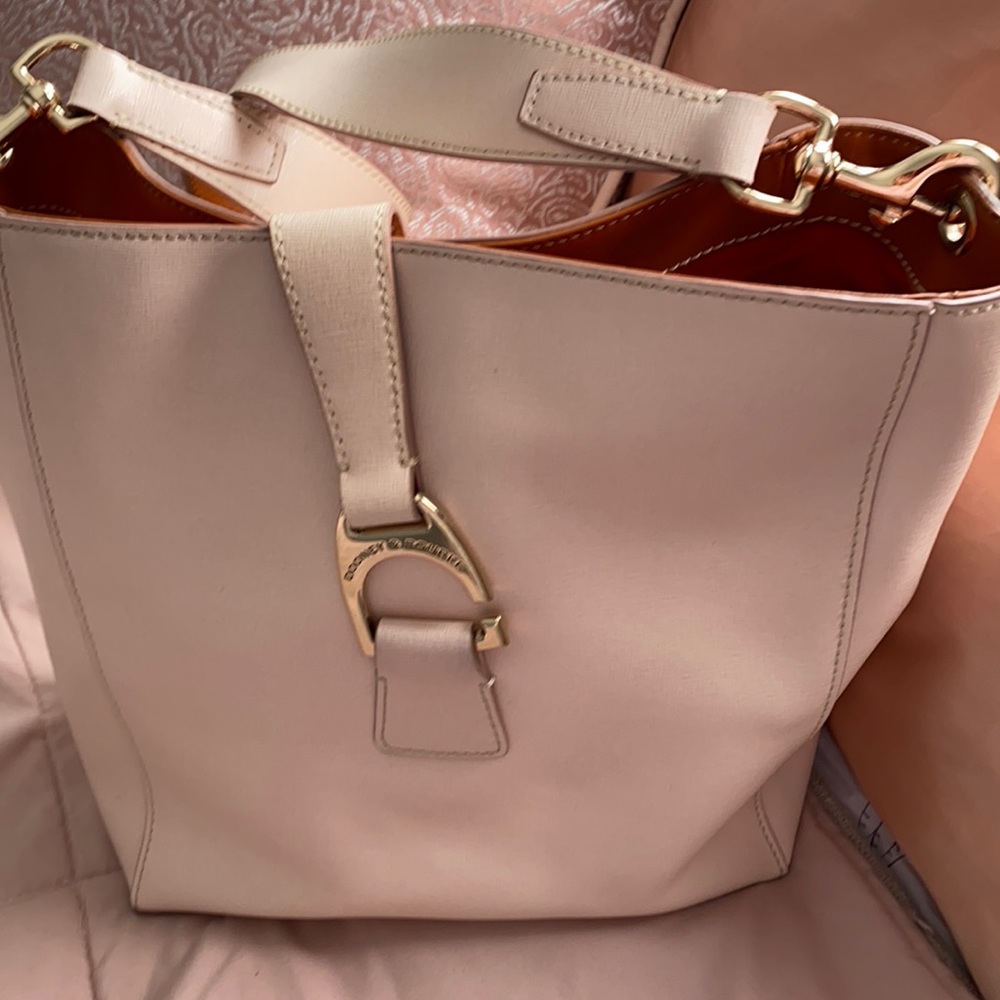 Dooney and Bourke Bag